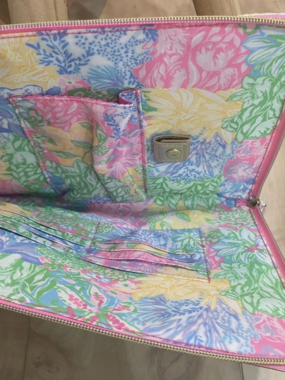 Lilly Pulitzer Gold Zip Agenda Folio Organizer